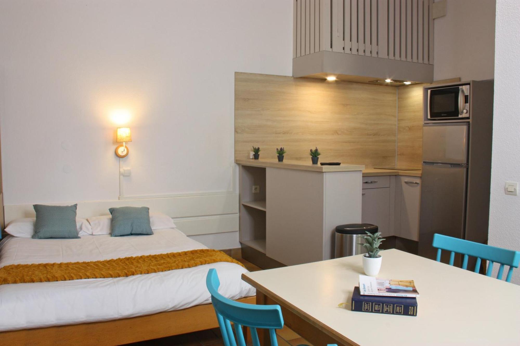Aparthotel Azureva Du Roi 2*