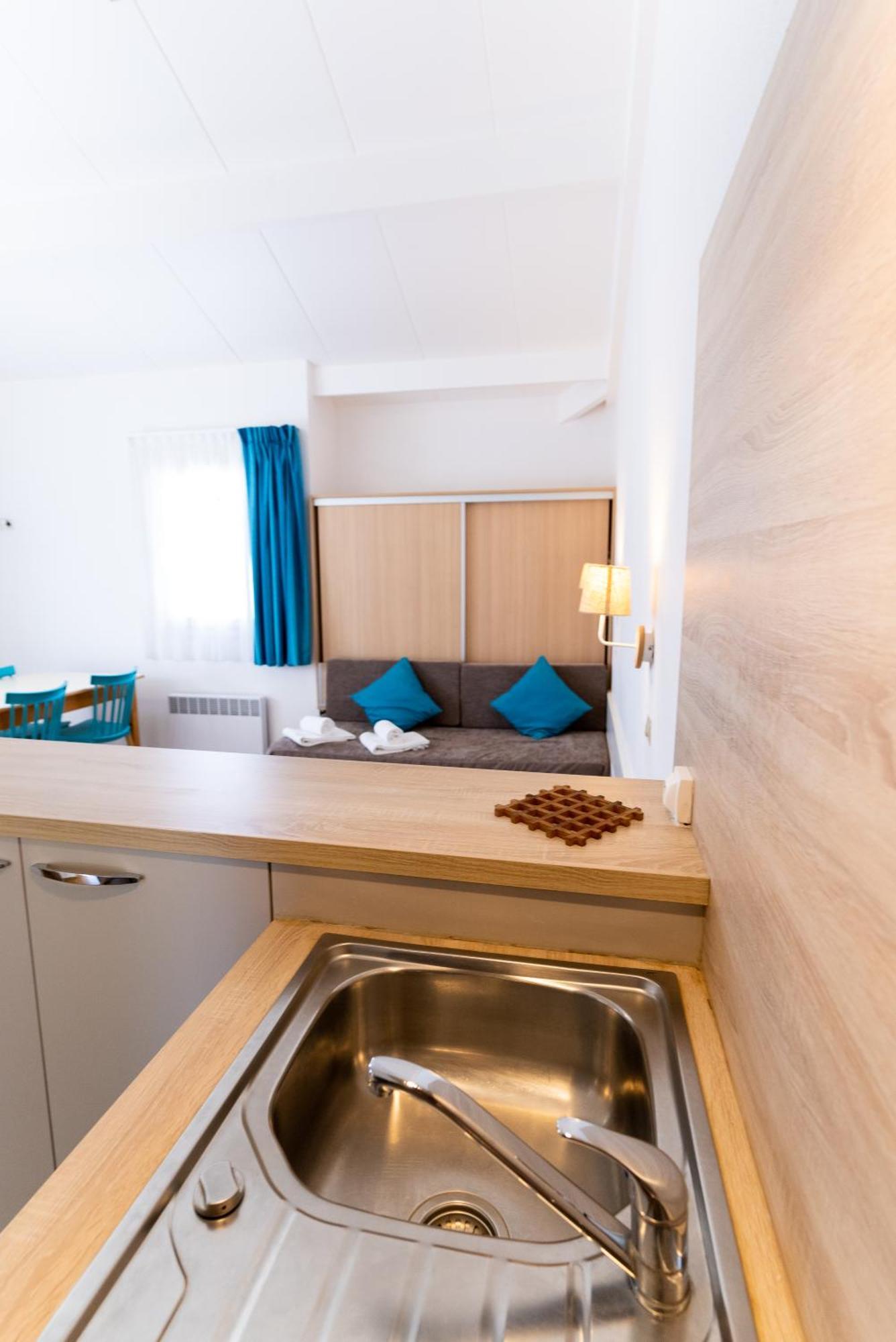 Azureva Du Roi Aparthotel