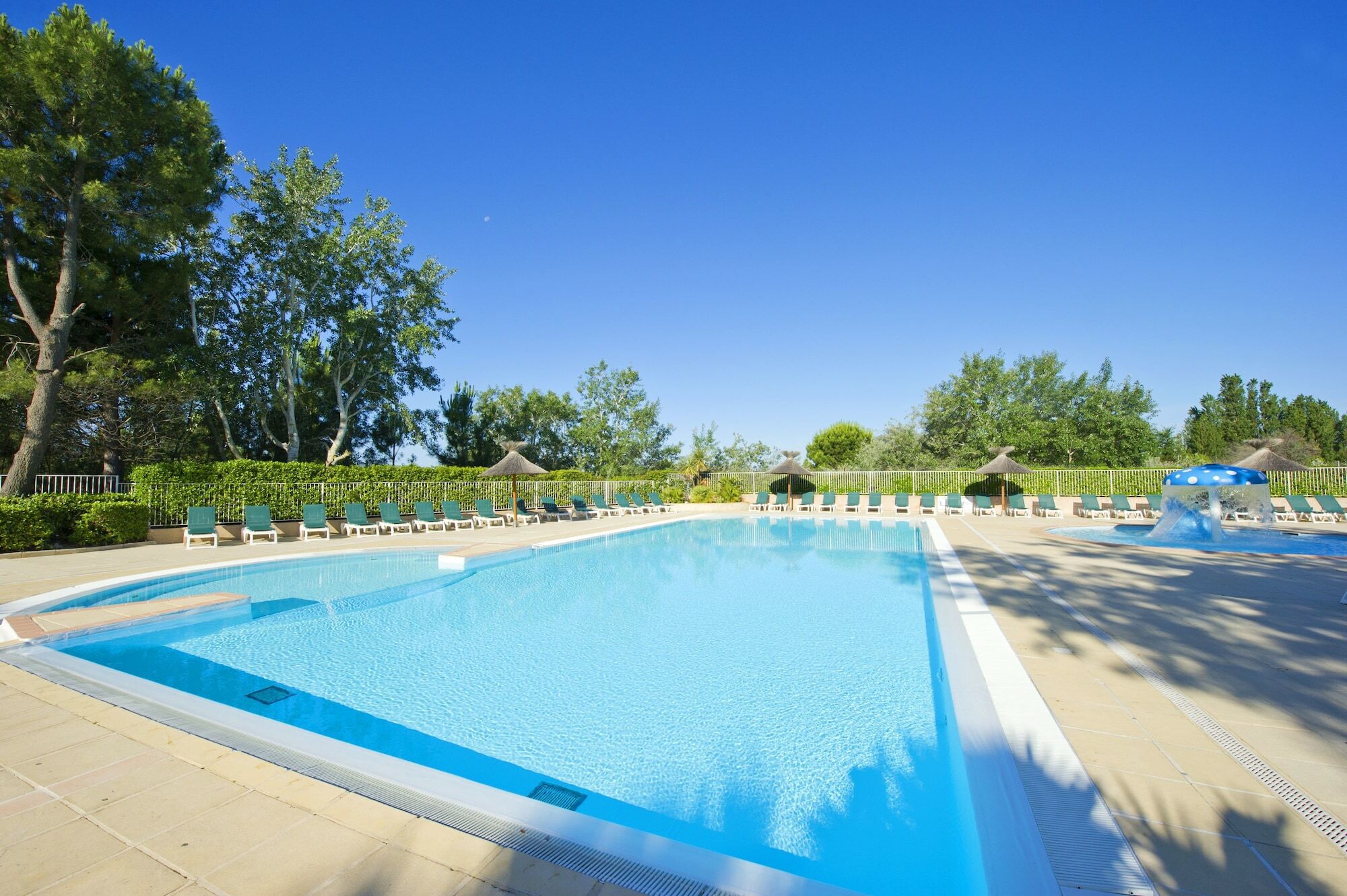 Azureva Du Roi Aparthotel 2*